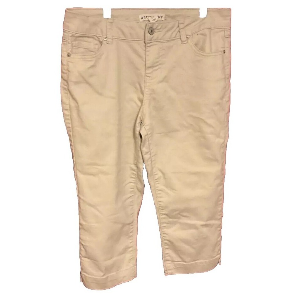 Artisan NY  khaki capri womens size 6 tapered mid rise stretch tan beige